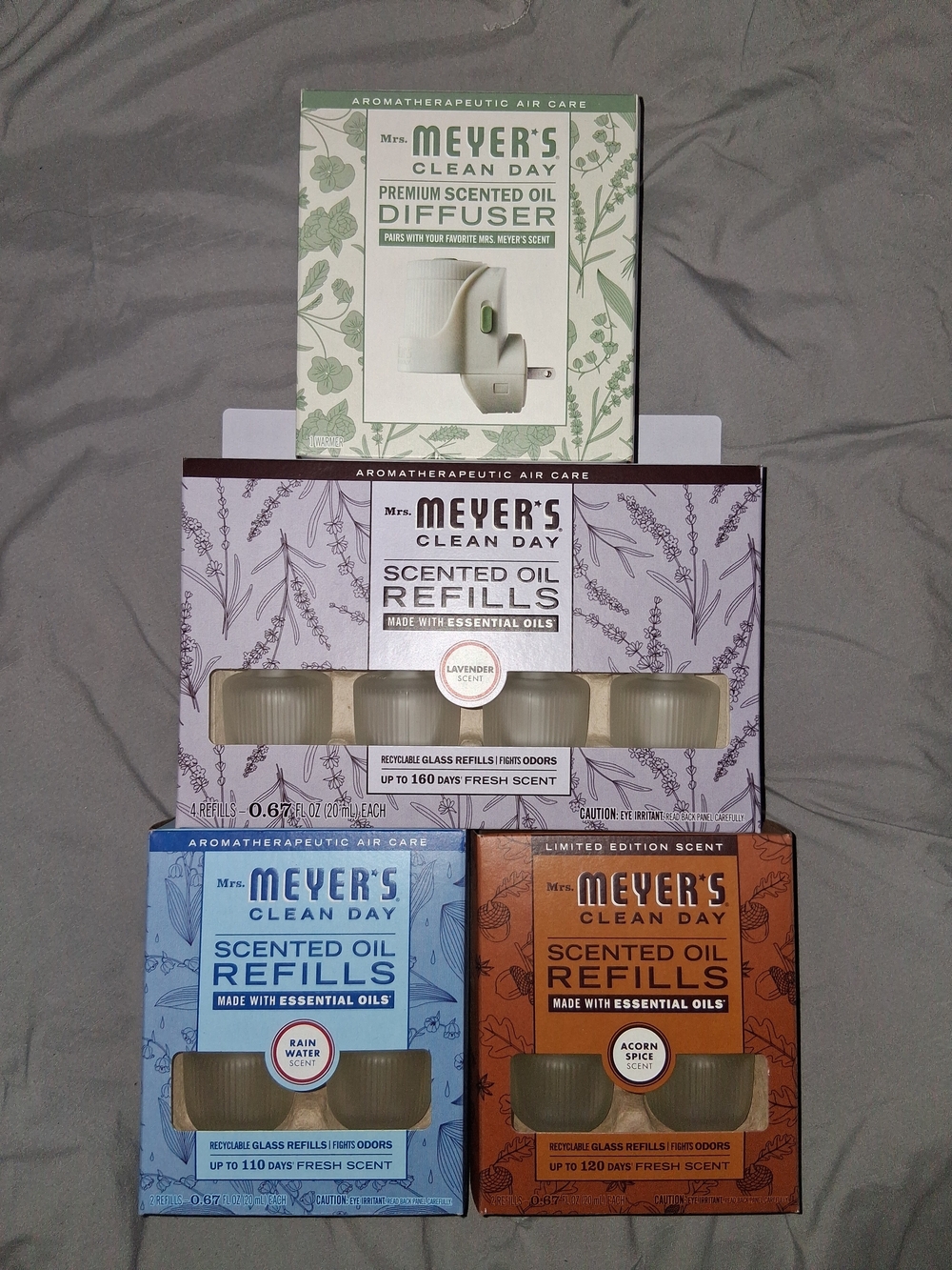 Mrs. Meyers Scented Oil Refills & Diffuser– Rain Water, Lavender and Acorn Spice